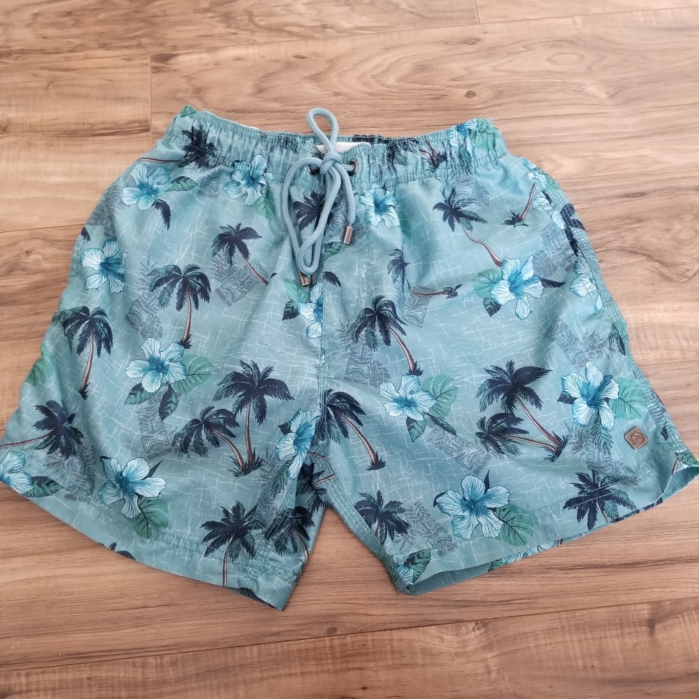 Men's swim trunk size S